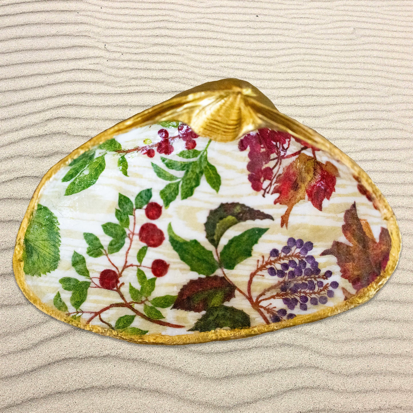 Decoupage Designed Shell-Fall Berries