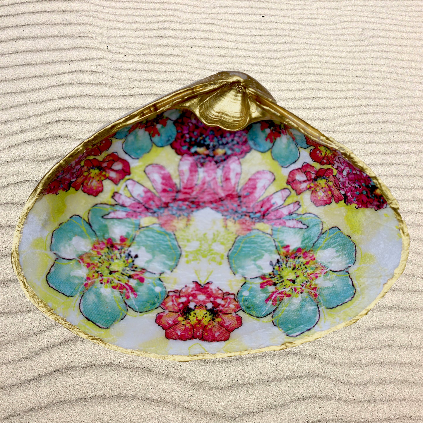 Decoupage Designed Shell-Pink and Turquoise bouquet